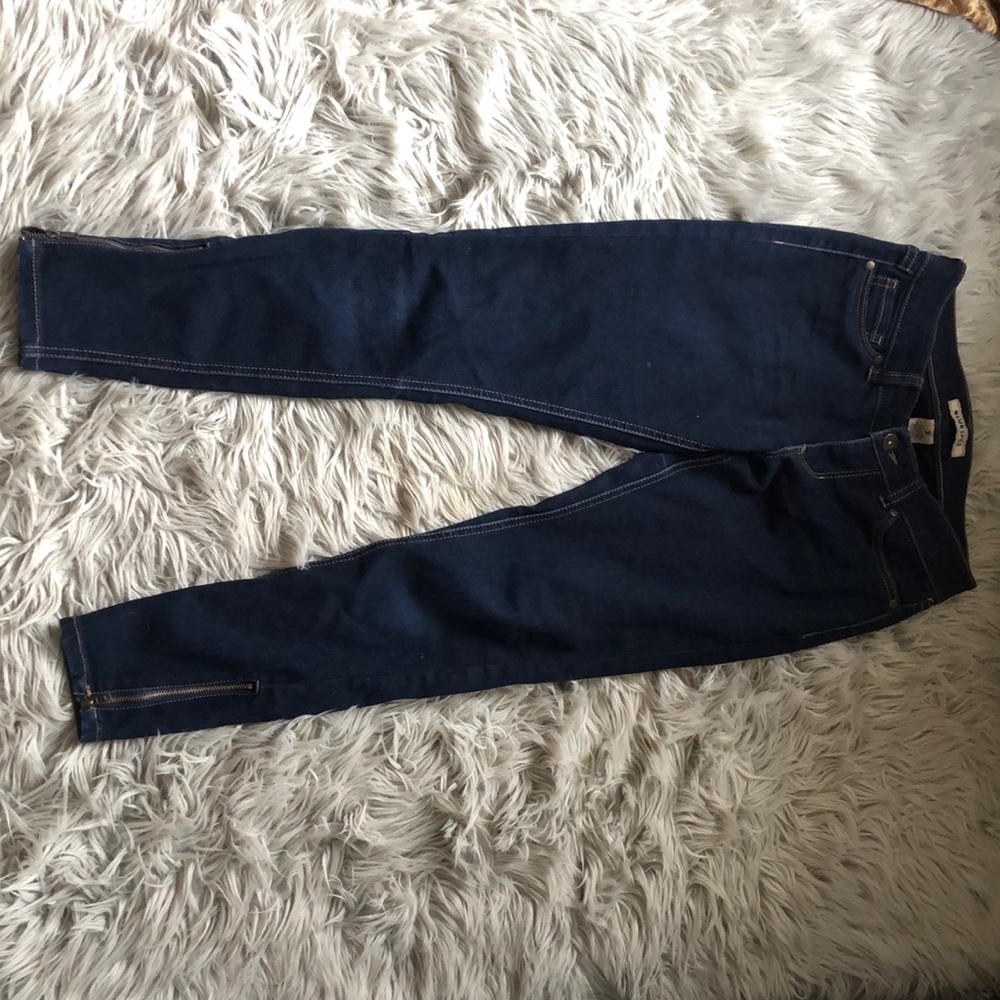 Low rise dark blue jeans